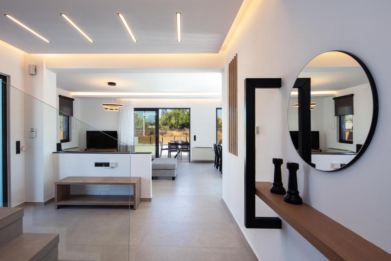 Sunnyside Villas, Ideal For Vibrant Stays,By Thinkvilla Pigianos Kampos  Esterno foto